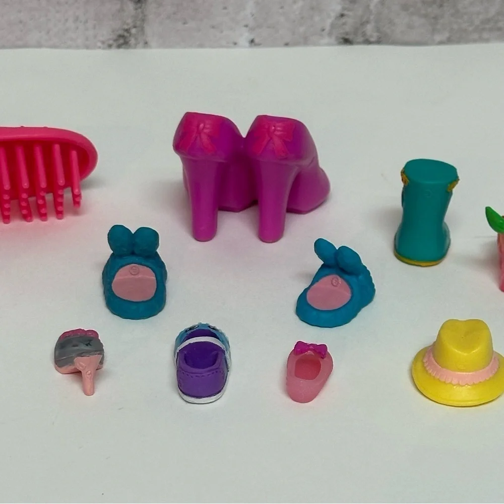 Shopkins Mini Toys 1/2-inch Lot of 8